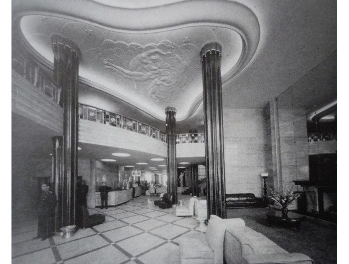 Hall del desaparecido Hotel Regis.