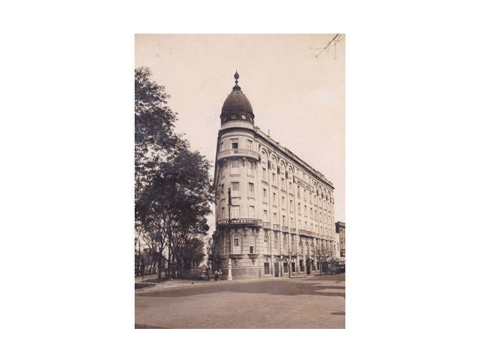 Fachada del Hotel Imperial, en México capital, donde se hospedaba Edwina Schäfer.